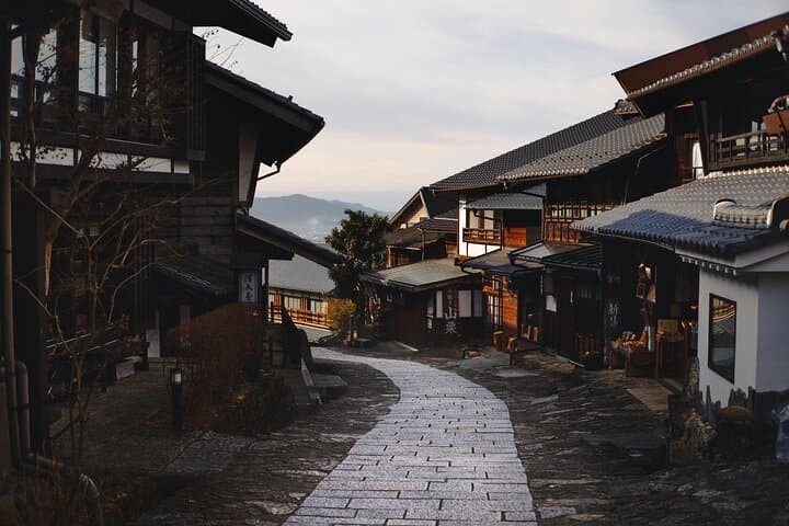Snow Monkey Park & Zenkoji Private Tour (Customizable) — photo 15