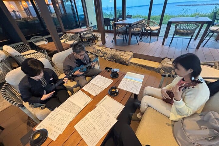 Beppu Music Lesson:Ukulele Guitar Handpan Workshop in Ocean View — photo 20