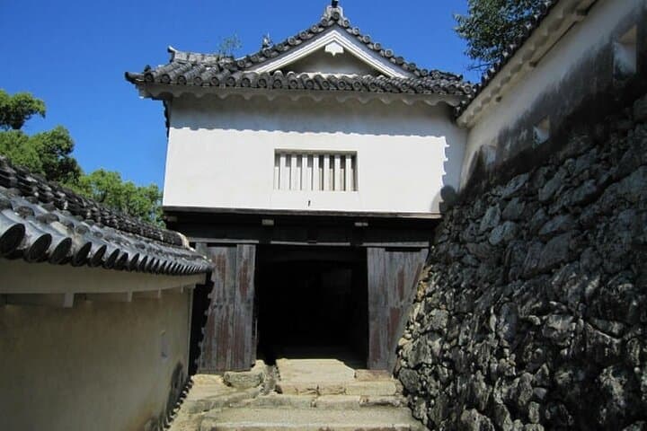Himeji Castle: 2Hour Premium World Heritage & Samurai Tour — photo 5