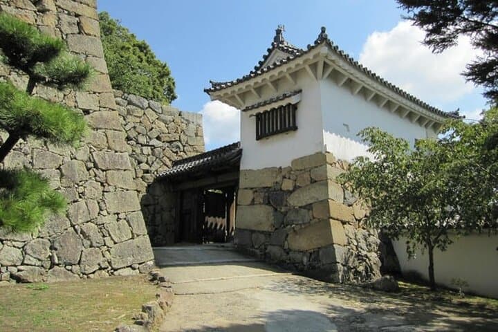 Himeji Castle: 2Hour Premium World Heritage & Samurai Tour — photo 6