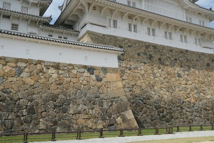 Himeji Castle: 2Hour Premium World Heritage & Samurai Tour — photo 4