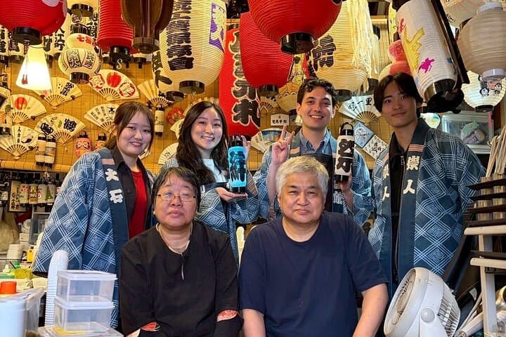 Tokyo Making a Lantern Workshop in Asakusa with a Craftsman — photo 9