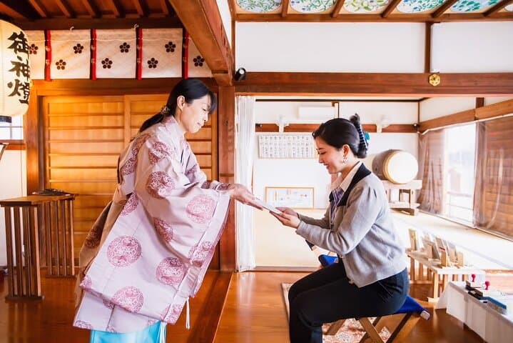 Osaka Painted Ceiling Guide by Shinto Priest and Omamori Making
