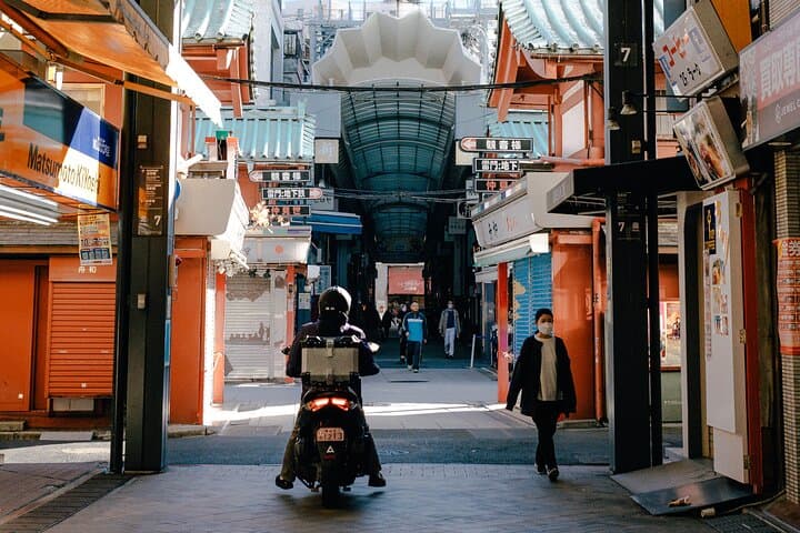 Asakusa and Senso ji Temple Walking Tour in Tokyo — photo 9