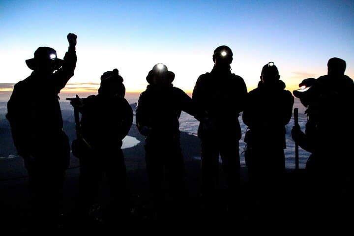 Private 2 Day Mt Fuji Sunrise Climb from Tokyo by Private Vehicle — photo 4