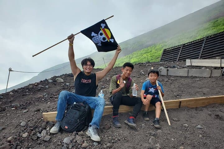 Private 2 Day Mt Fuji Sunrise Climb from Tokyo by Private Vehicle — photo 11