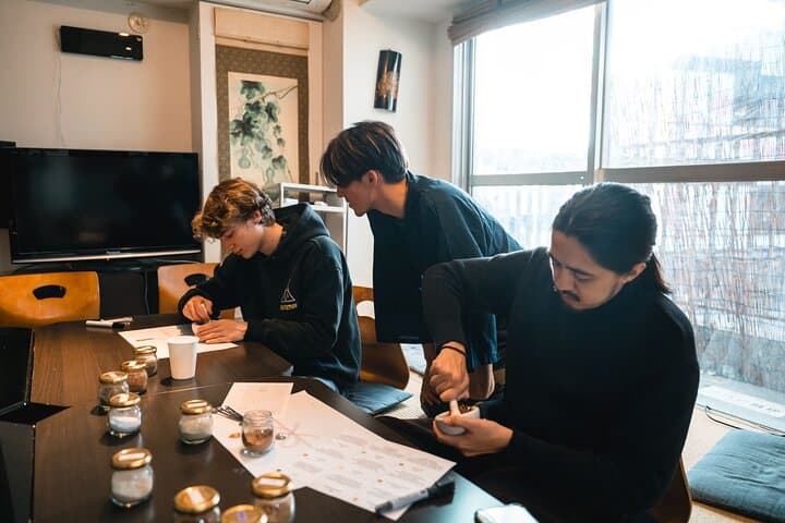 Tokyo: Incense Making Workshop and Drinking Matcha in Shibuya — photo 2