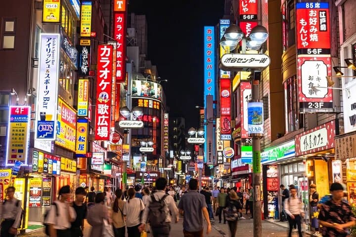 Shibuya Highlights Walking City Tour — photo 1
