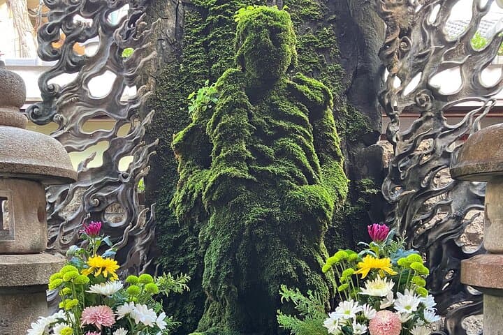 Private Walking Tour in Osaka's Kuromon Market and Dotonbori — photo 17