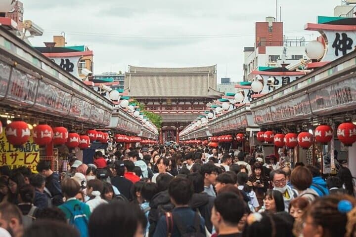 Old Tokyo Vibes: Asakusa Temples & Street Food Adventure — photo 7