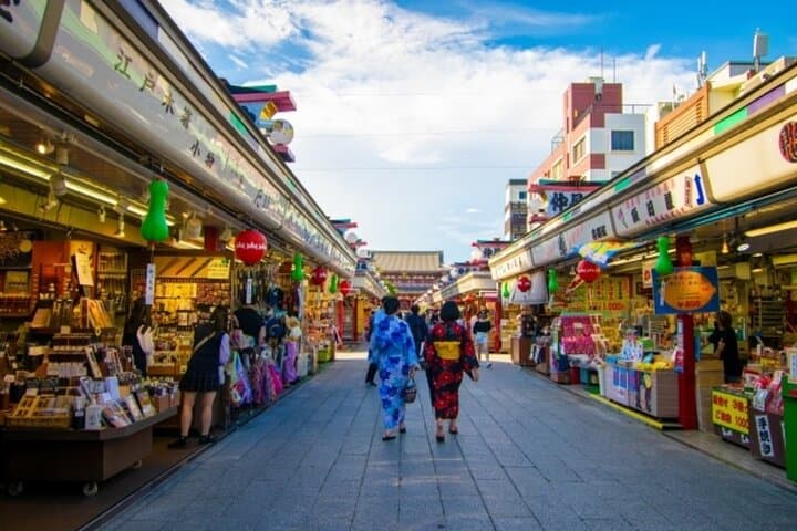 Old Tokyo Vibes: Asakusa Temples & Street Food Adventure — photo 10
