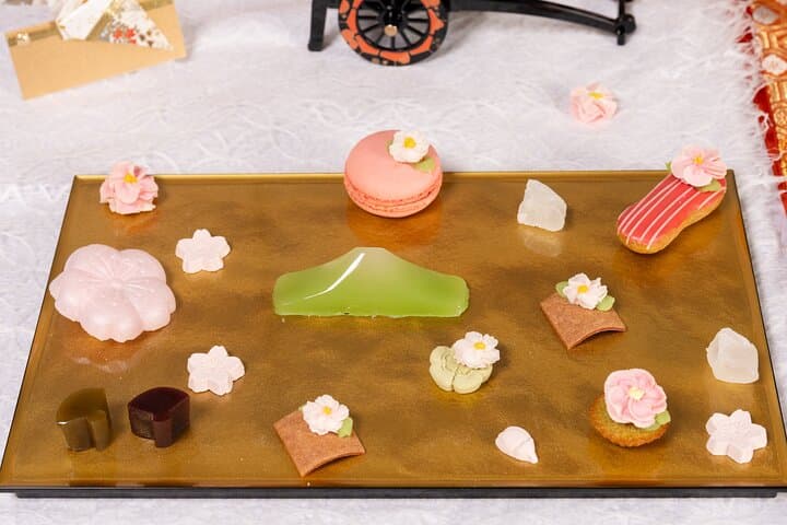 Sakura Wagashi Decoration and Matcha Experience in Asakusa,Tokyo — photo 6