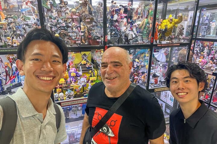 Akihabara Tour with Vintage Gaming Anime and Gachapon Experience — photo 3
