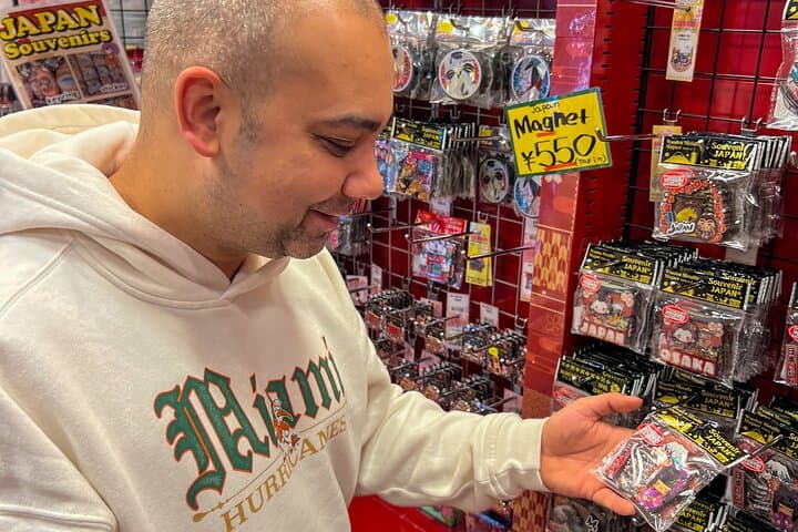 Akihabara Tour with Vintage Gaming Anime and Gachapon Experience — photo 13