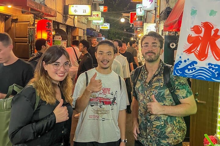 Tokyo: Private Shinjuku Tour - Golden Gai, Unlimited Sake — photo 11