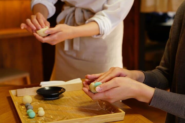 Japanese Sweets and Trekking Tour in Kamakura — photo 4