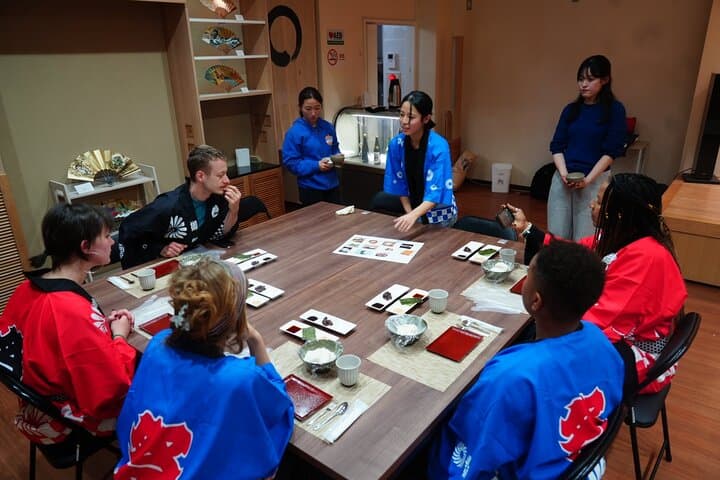 Kyoto Traditional Mochi Pounding Experience with Tasting — photo 5
