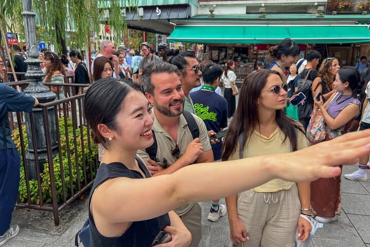 Tokyo Walk Asakusa Temples and Markets with Traditional Snacks — photo 2