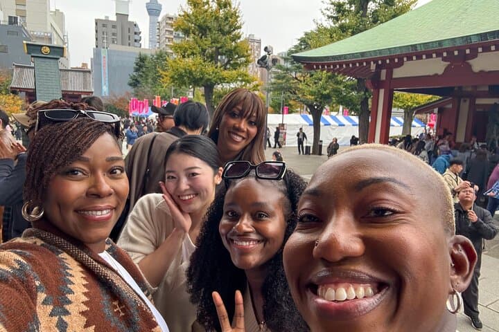 Tokyo Walk Asakusa Temples and Markets with Traditional Snacks — photo 9