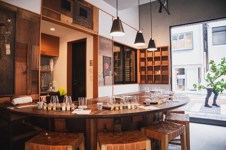 Sake Omakase in Tokyo: Guided Tasting by Certified Sommeliers — photo 3