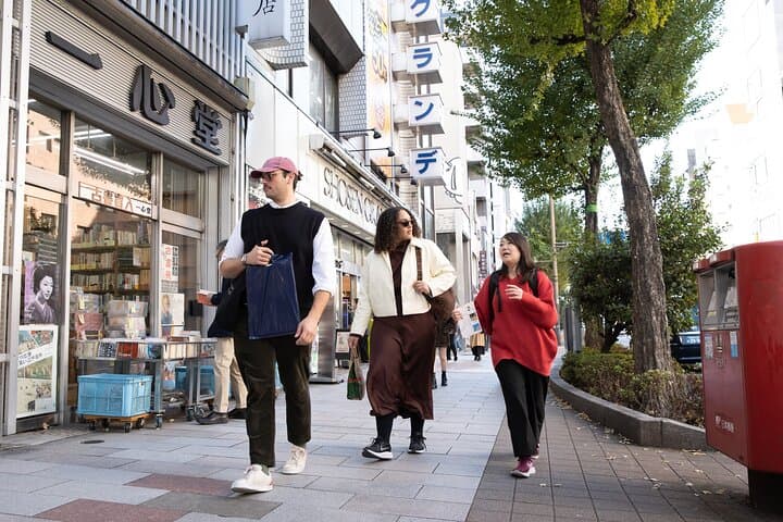 Tokyo Antique Book Street Jimbocho & Retro Café & Lunch — photo 7
