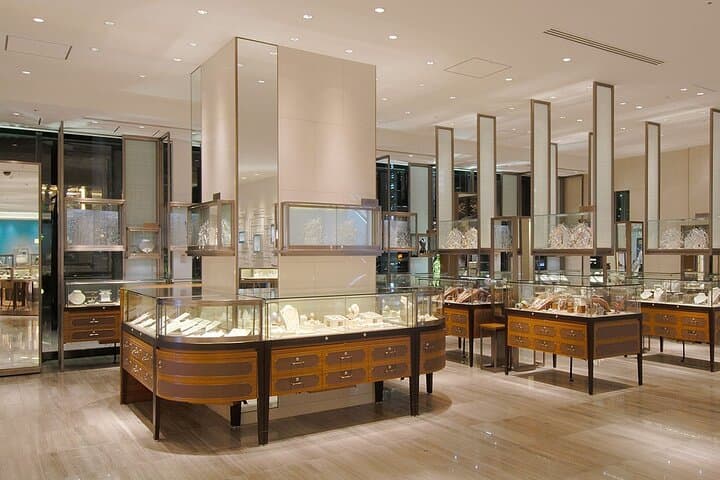Luxury Private Shopping Tour in Tokyo with VIP Concierge Services — photo 11