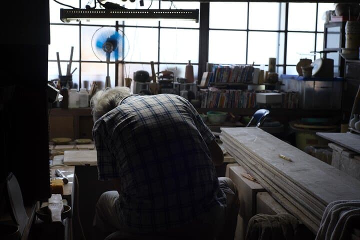 Traditional Seto Ware Pattern-Making Workshop & Special Kiln Tour — photo 5