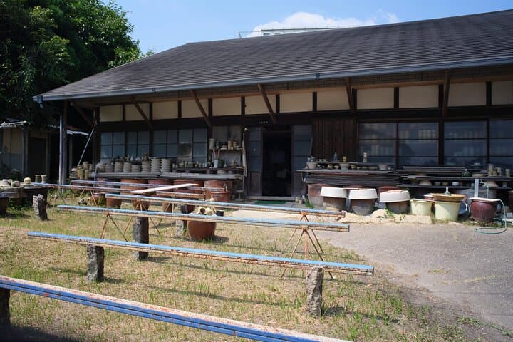 Traditional Seto Ware Pattern-Making Workshop & Special Kiln Tour — photo 4