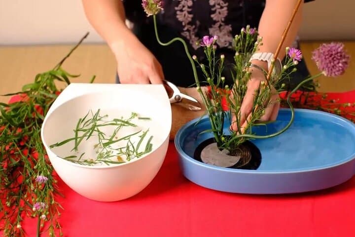 Tokyo Flower Arrangement Class Experience — photo 2