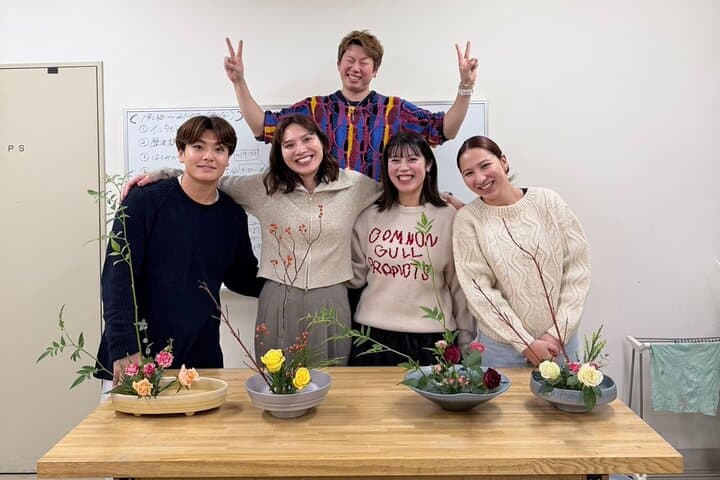 Tokyo Flower Arrangement Class Experience — photo 1