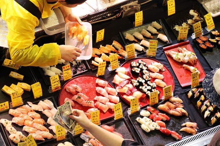 Fukuoka Mojiko Retro Shimonoseki and Kokura Castle Full Day Tour — photo 10
