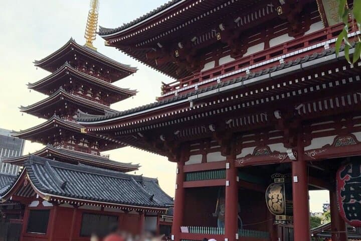 Asakusa: Senso-ji Sightseeing & Street Food Tour with Photos — photo 7