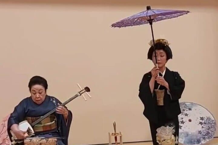 Private Shamisen Workshop with a Professional Musician in Nagoya — photo 4