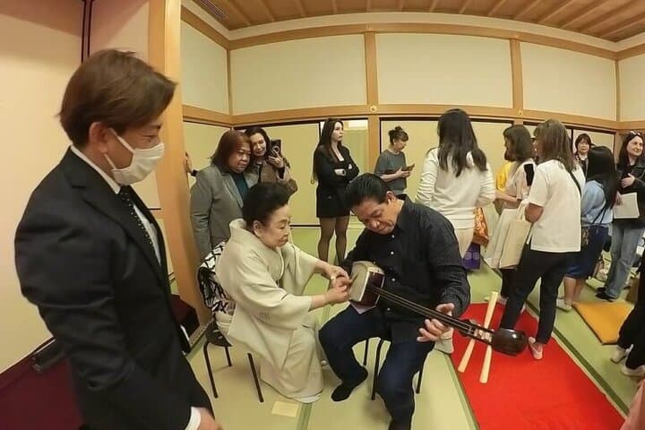Private Shamisen Workshop with a Professional Musician in Nagoya — photo 3