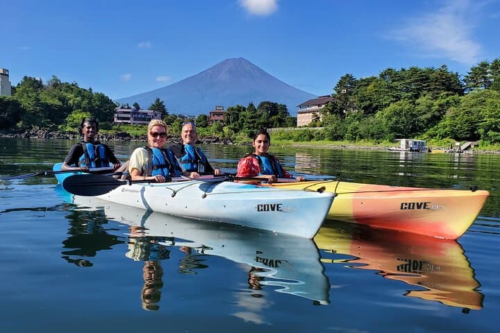 Kayaking on Lake Kawaguchiko with Mt. Fuji views — photo 7