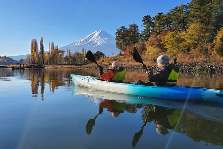 Coffee on a Kayak with Mt. Fuji - Early Morning — photo 5