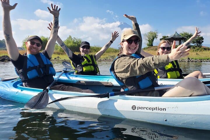 Kayaking on Lake Kawaguchiko with Mt. Fuji views — photo 2
