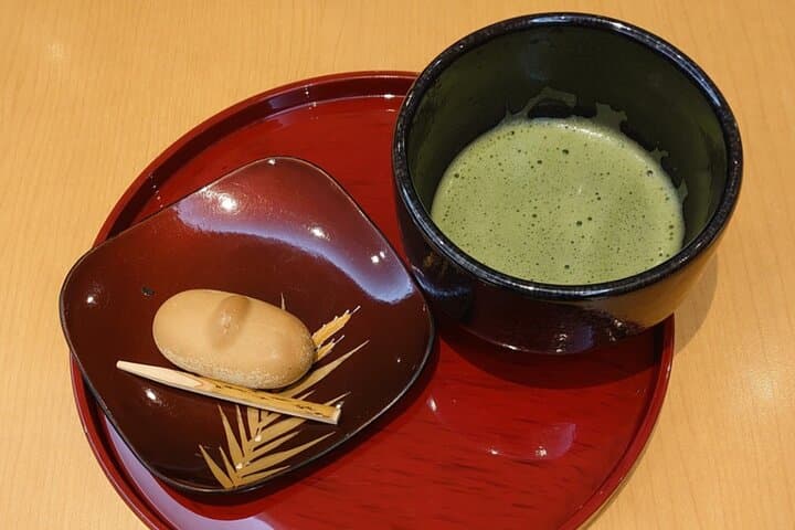 Meiji Jingu Historical Walk and Food Tasting Tour in Tokyo — photo 8