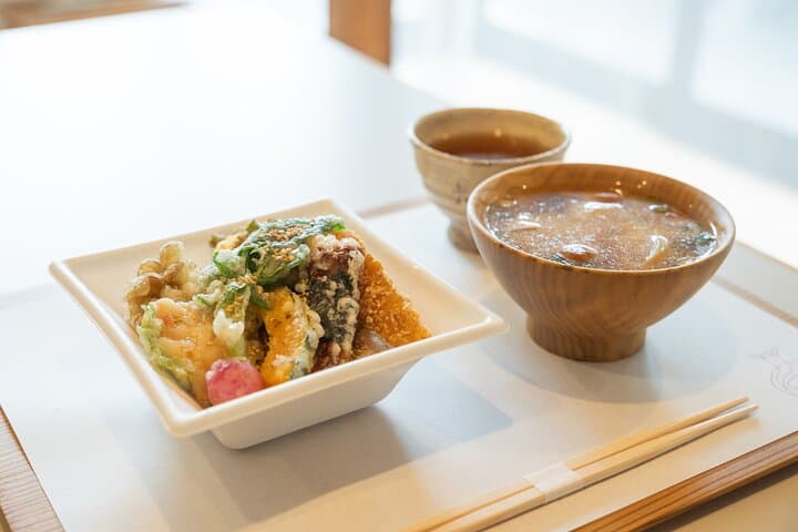 Nara Highlight Walking Tour with Furoshiki Experience with Lunch — photo 11