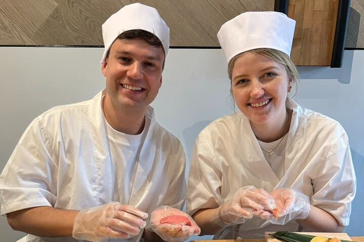 Osaka Halal Sushi Making Experience — photo 3