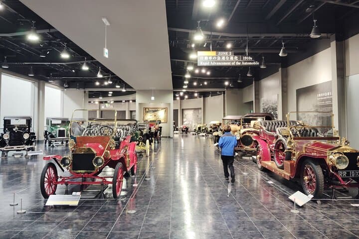 Toyota Automobile Museum & Historic Cars in Motion — photo 10