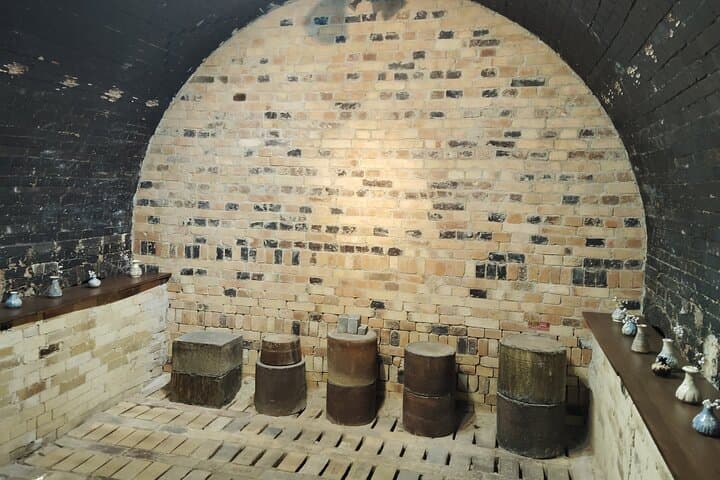 Aichi: Tokoname Pottery Path & Japans Ancient Kiln Tradition — photo 12