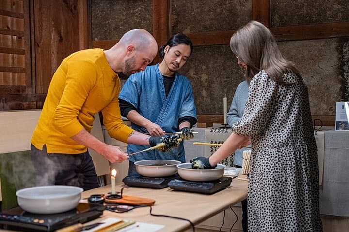 Traditional Japanese Candle Making and Uchiko Walking Tour — photo 2