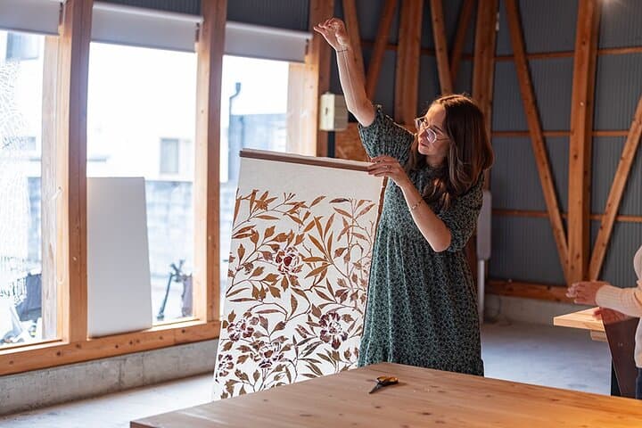 Gilded Washi Tapestry Making and Paper factory tour in Uchiko — photo 11