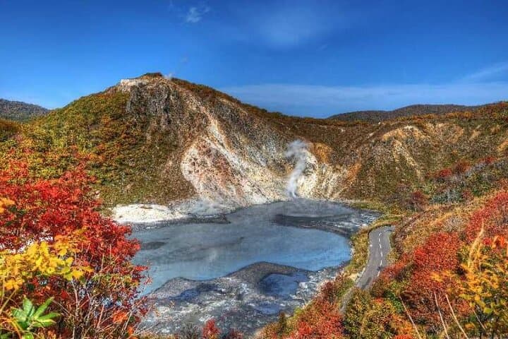 Hokkaido Scenic Day Tour Hell Valley Lake Toya and Otaru — photo 7
