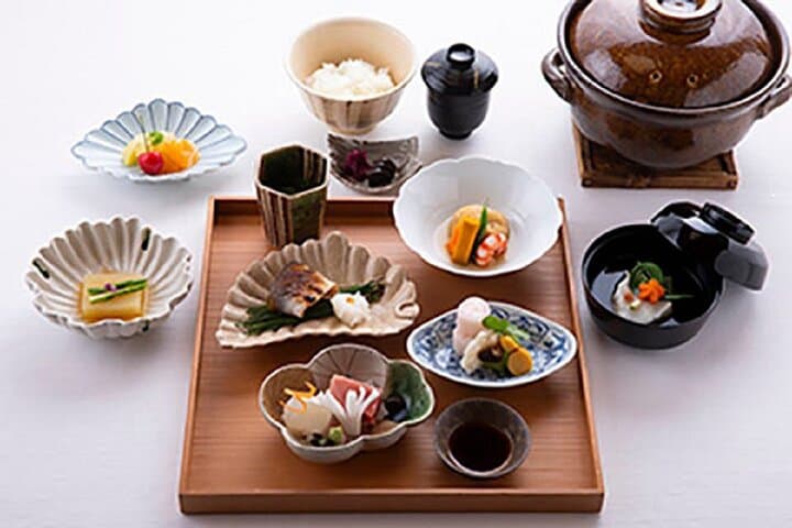 [Private] Premium Kaiseki & Geisha Dance Experience (4-8 Guests) — photo 3