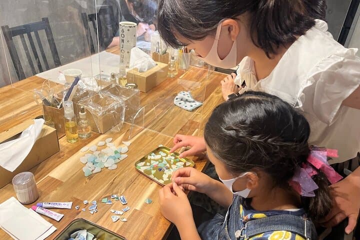 Asakusa 60 Min Kintsugi Style Accessory Workshop Kid friendly — photo 2