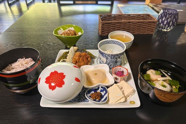 Sacred Mt. Minobu Tour: Kuonji Temple Visit & Buddhist Lunch — photo 2