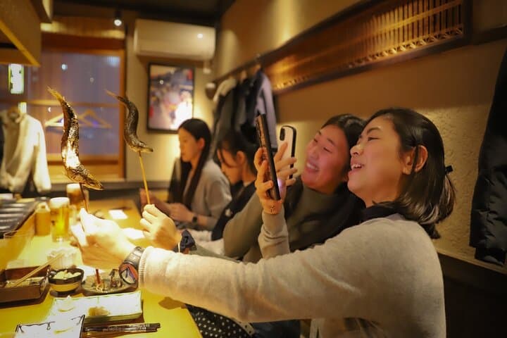 Fukuoka Night Tour: Guided Yatai, Local Izakaya & River Cruise — photo 6