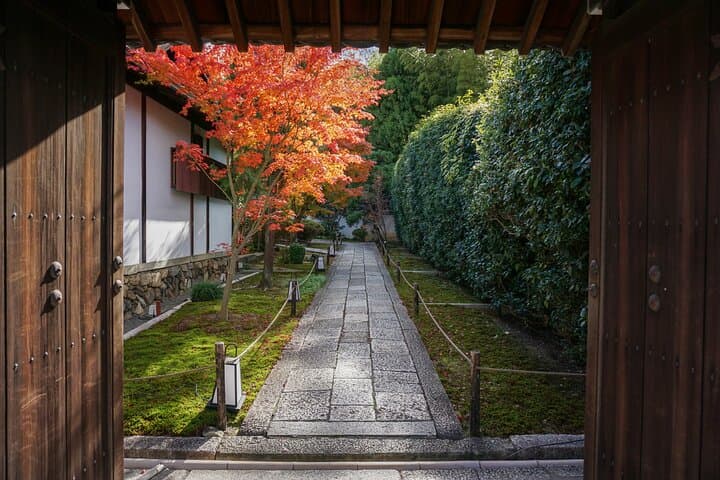 Kyoto: Tofuku-ji Zen Garden Walk (Private) — photo 10